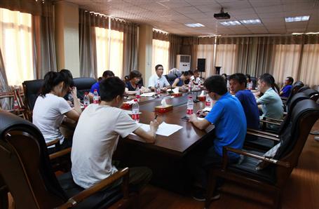 交流總結(jié)，提高財務(wù)水平