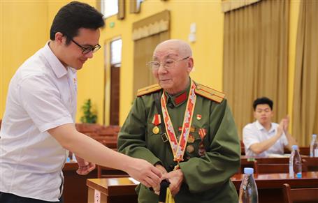 【學(xué)黨史·守初心】聆聽紅色故事 感悟革命力量