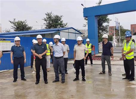 彭志春到冶建第四分公司項(xiàng)目開展節(jié)前安全檢查工作